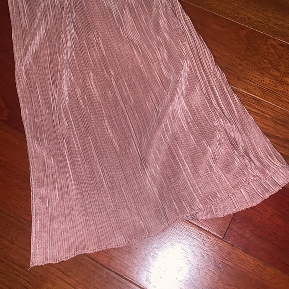 WIDE LEG PANTS • Petite Pink Pleated Split Pants - Picture 7 of 9